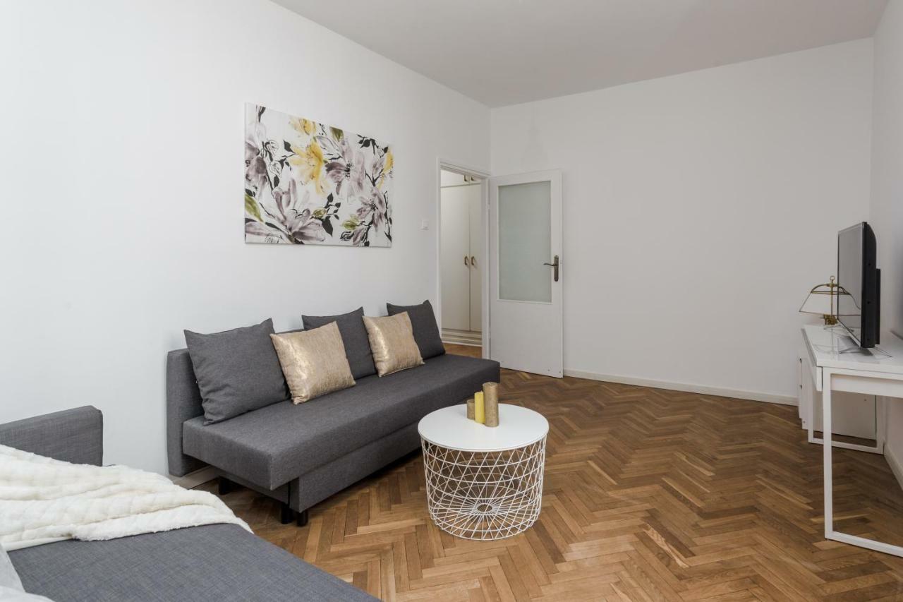 Chill Apartments Brzozowa Old Town Varsovie Extérieur photo